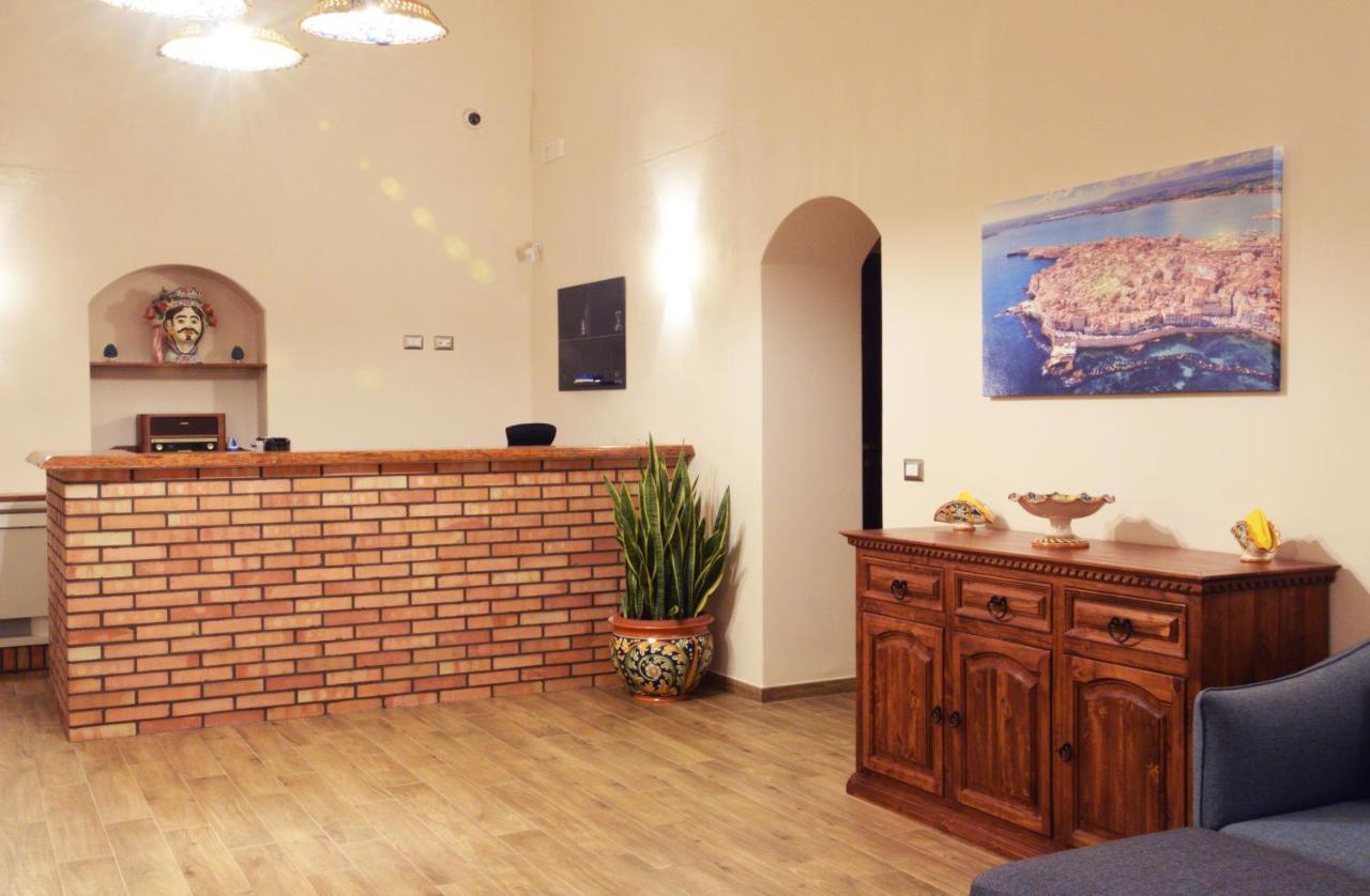 Antico Casale Benali Bed & Breakfast Сиракуза Екстериор снимка