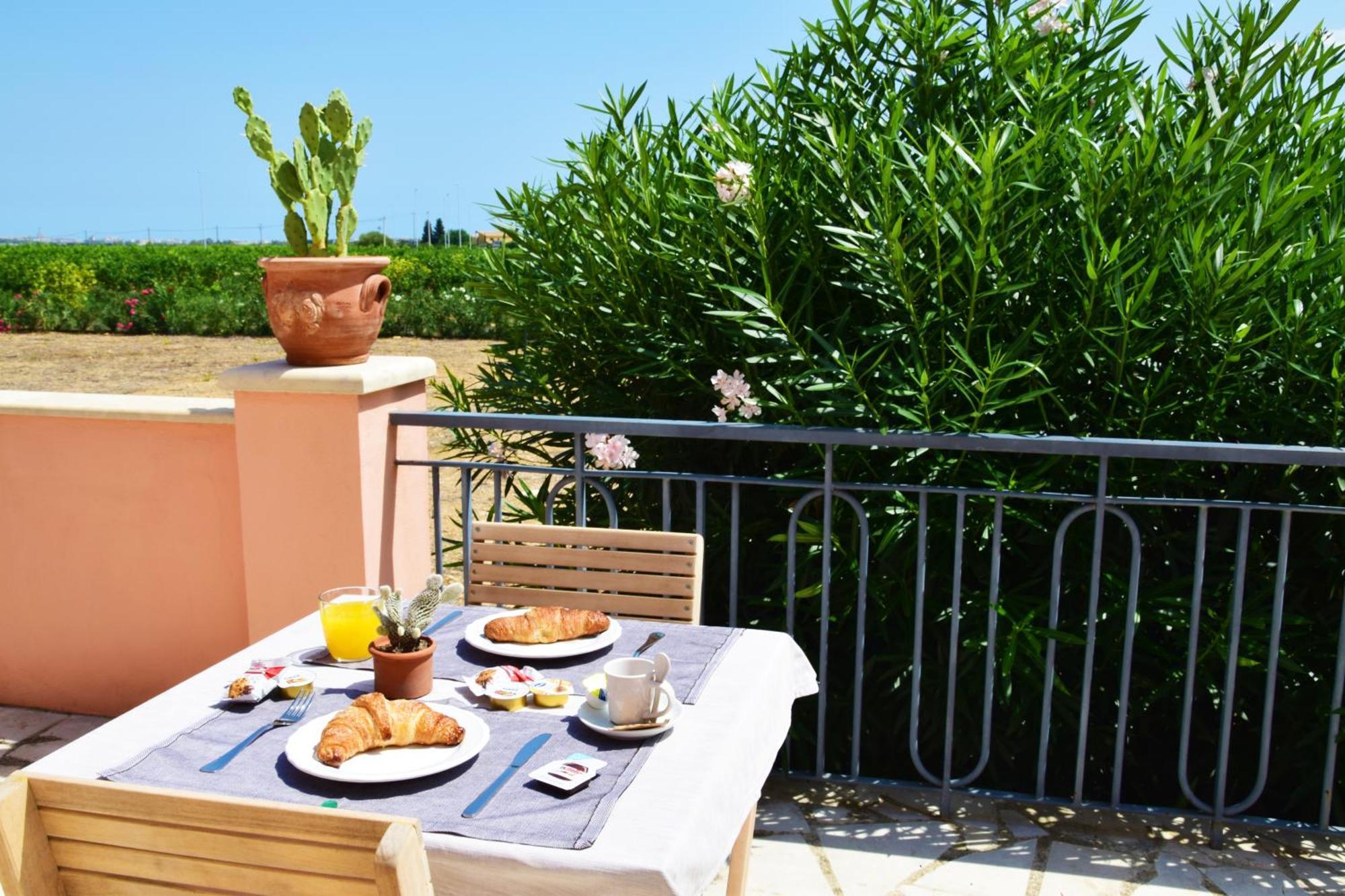 Antico Casale Benali Bed & Breakfast Сиракуза Екстериор снимка